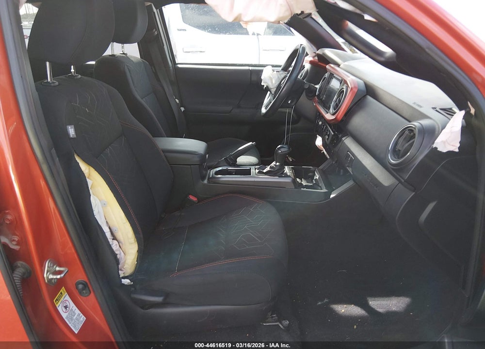 2016 TOYOTA TACOMA TRD OFF ROAD VIN: 5TFCZ5AN1GX032600
