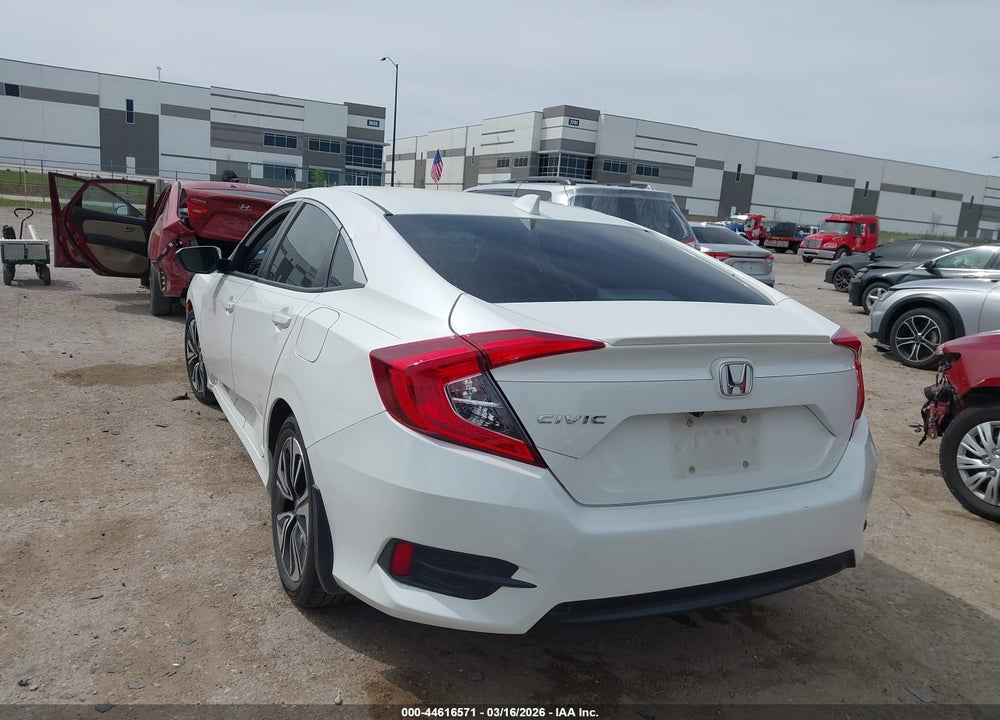 2018 HONDA CIVIC EX-L VIN: JHMFC1F72JX012444