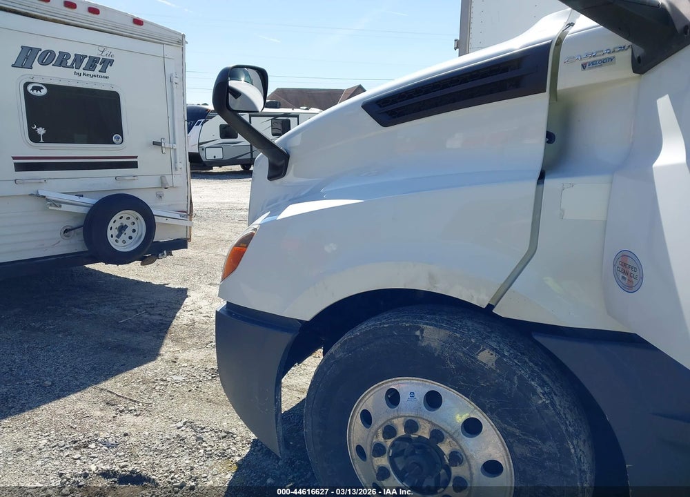 2023 FREIGHTLINER NEW CASCADIA 126 VIN: 1FUJHHDR3PLUE1395