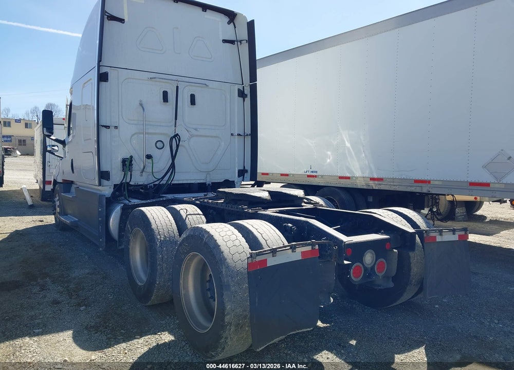 2023 FREIGHTLINER NEW CASCADIA 126 VIN: 1FUJHHDR3PLUE1395