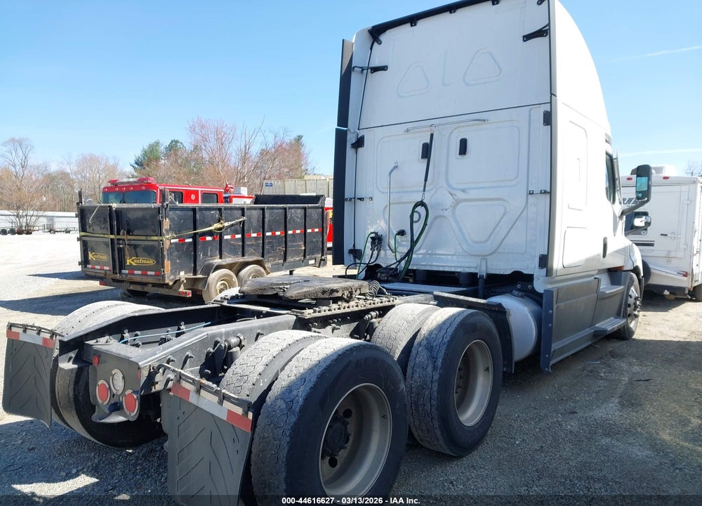 2023 FREIGHTLINER NEW CASCADIA 126 VIN: 1FUJHHDR3PLUE1395