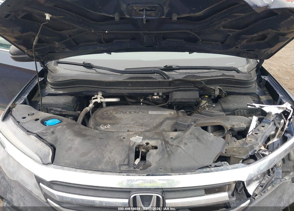 2018 HONDA PILOT LX VIN: 5FNYF6H15JB056830