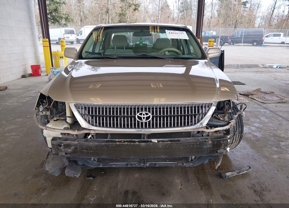 2000 TOYOTA AVALON XL VIN: 4T1BF28B9YU072551