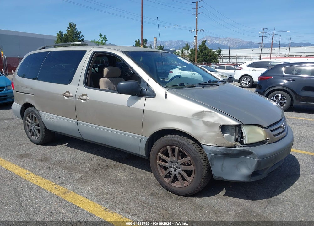 2002 TOYOTA SIENNA CE VIN: 4T3ZF19C42U415376