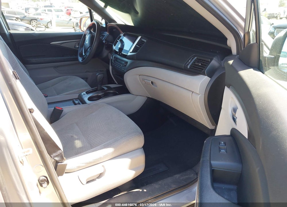 2016 HONDA PILOT EX VIN: 5FNYF5H32GB034207