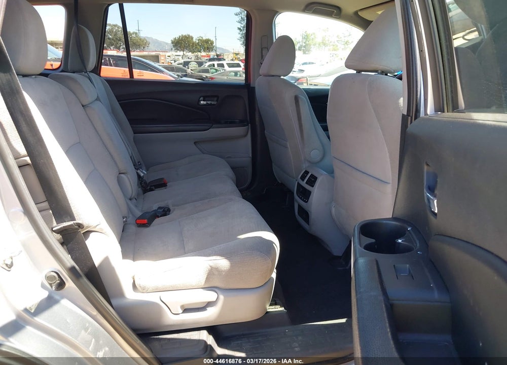 2016 HONDA PILOT EX VIN: 5FNYF5H32GB034207