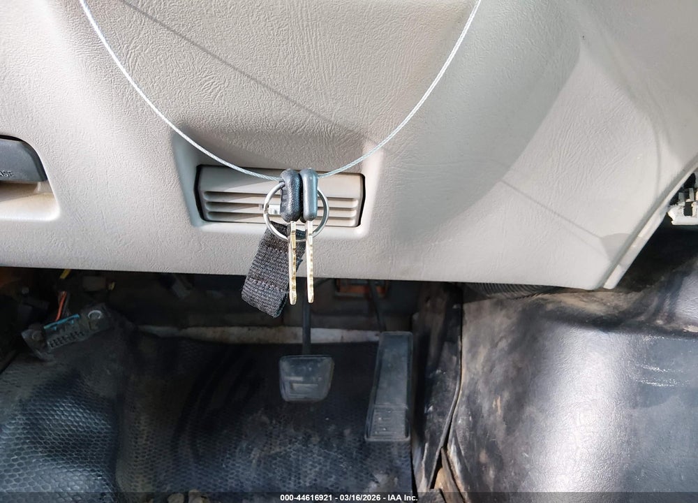 1997 CHEVROLET ASTRO VIN: 1GCDL19W3VB186411