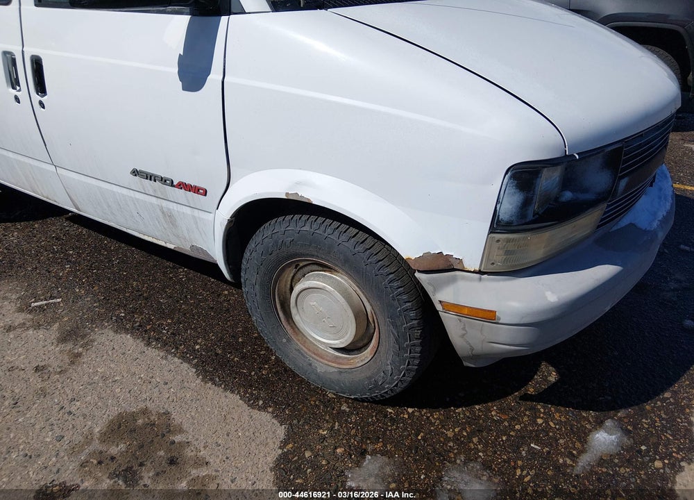1997 CHEVROLET ASTRO VIN: 1GCDL19W3VB186411