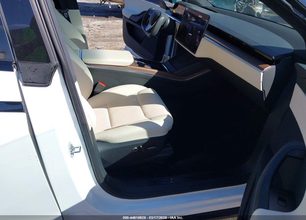 2023 TESLA MODEL X DUAL MOTOR ALL-WHEEL DRIVE/STANDARD RANGE VIN: 7SAXCAE5XPF402154
