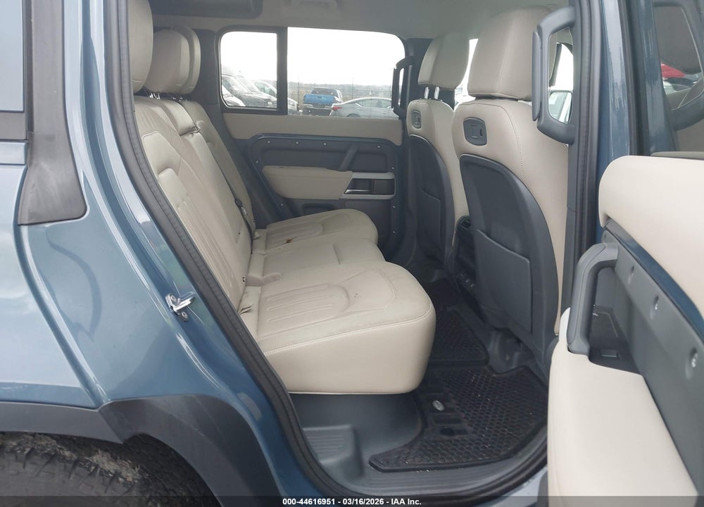 2021 LAND ROVER DEFENDER 110 S VIN: SALEJ7RX1M2035323
