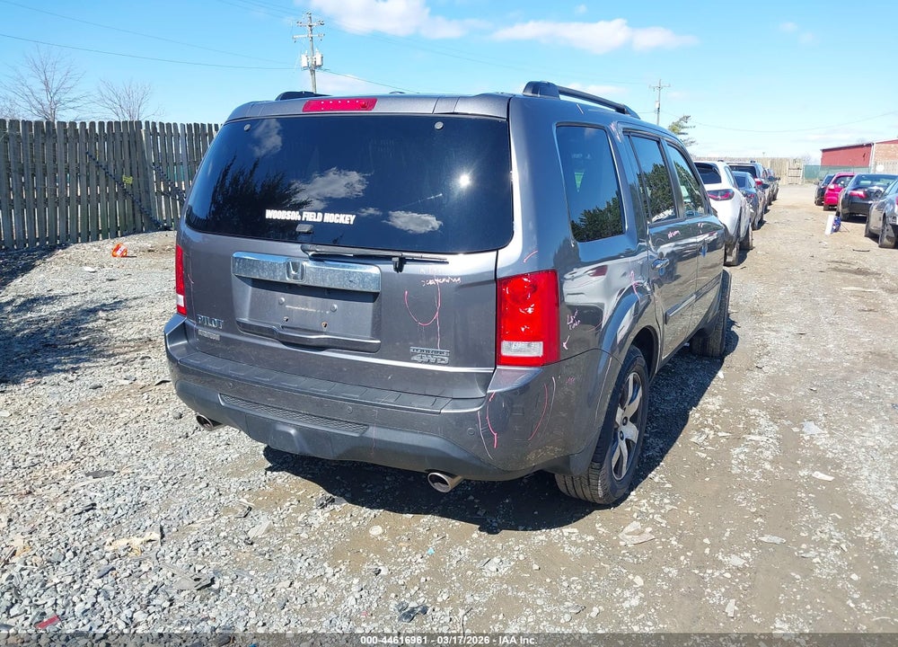 2012 HONDA PILOT TOURING VIN: 5FNYF4H92CB033227