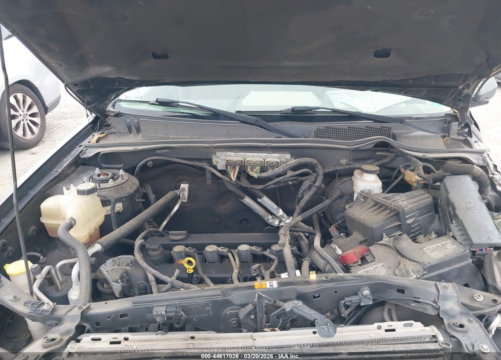 2010 FORD ESCAPE XLT VIN: 1FMCU0D75AKA54324