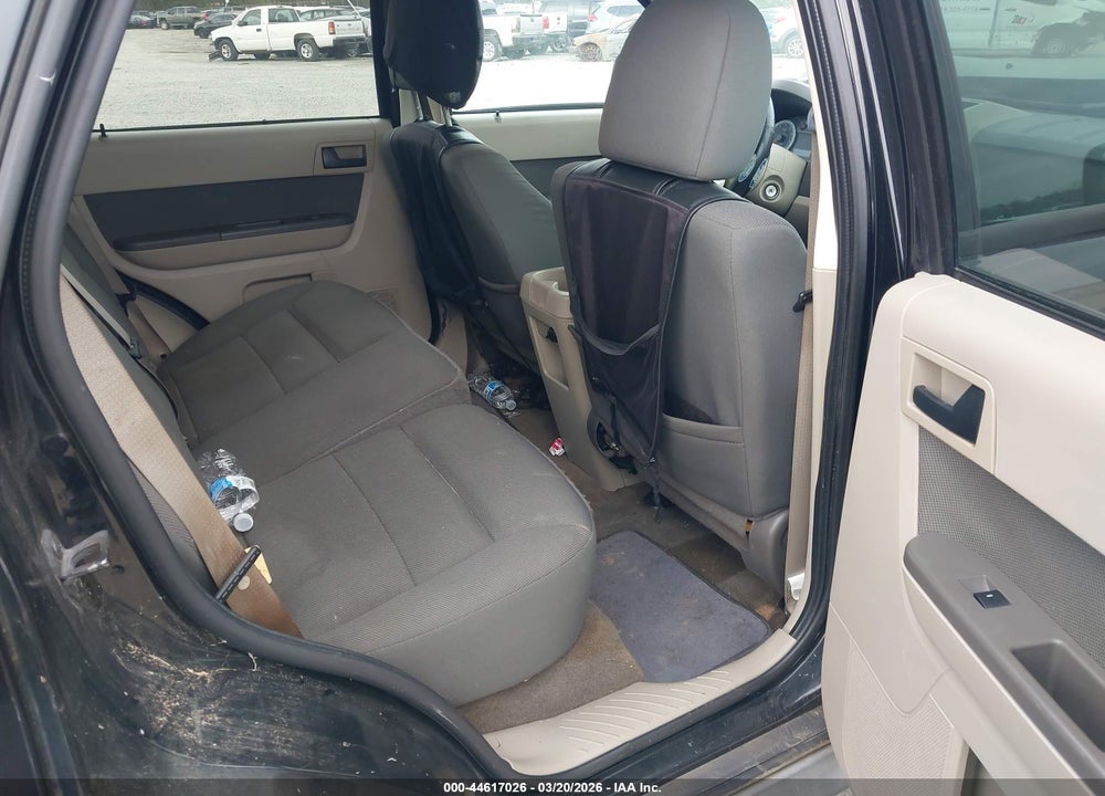 2010 FORD ESCAPE XLT VIN: 1FMCU0D75AKA54324