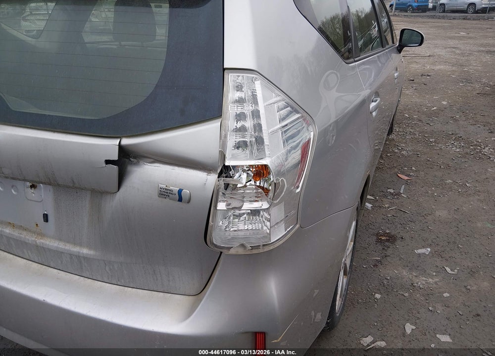 2013 TOYOTA PRIUS V FIVE VIN: JTDZN3EU7D3204269