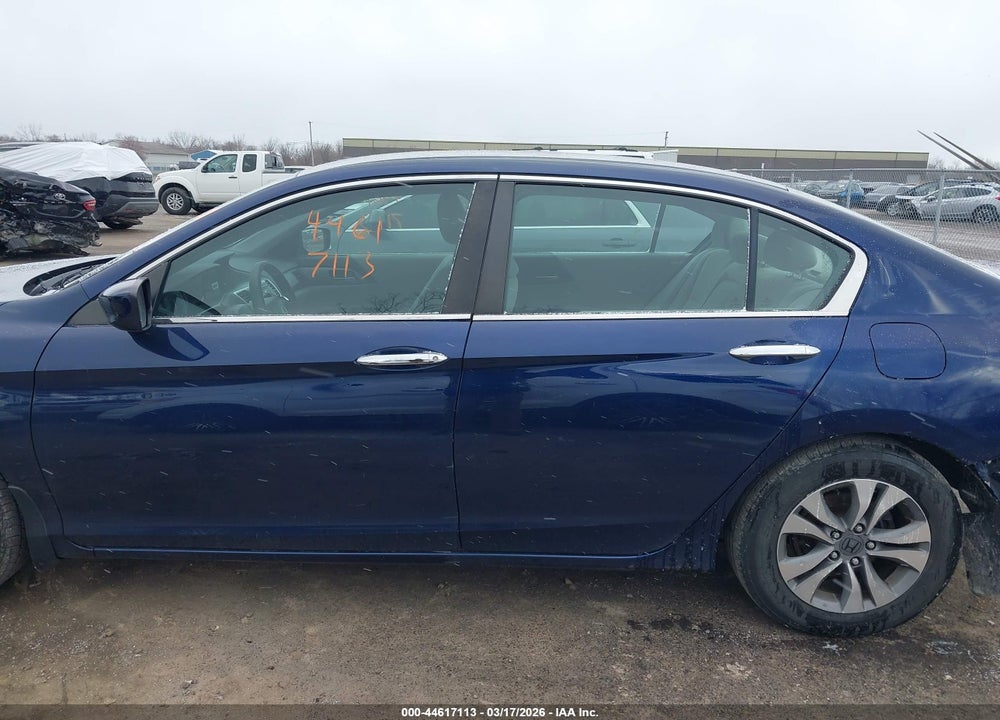 2013 HONDA ACCORD LX VIN: 1HGCR2F39DA268952