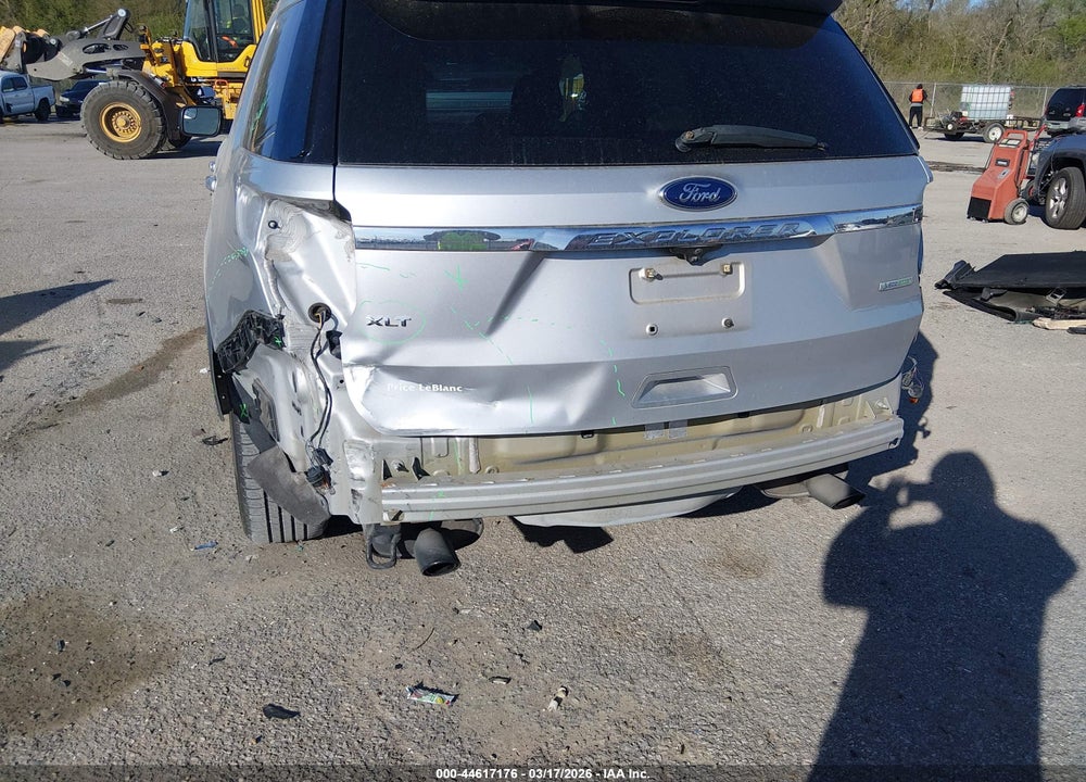 2017 FORD EXPLORER XLT VIN: 1FM5K7DH1HGA14383