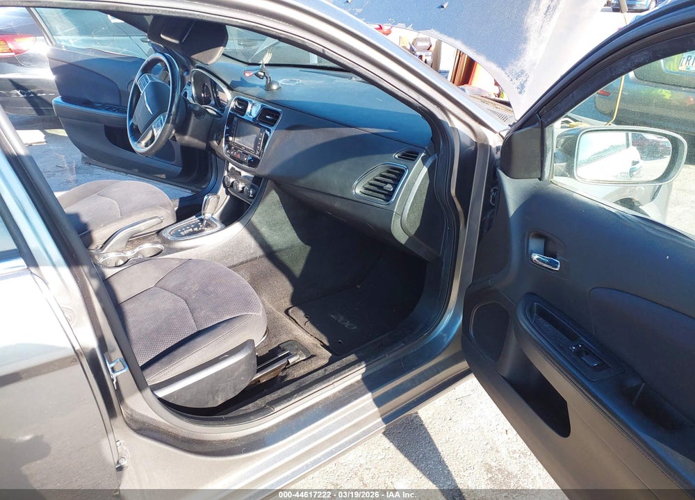 2012 CHRYSLER 200 TOURING VIN: 1C3CCBBB5CN298619