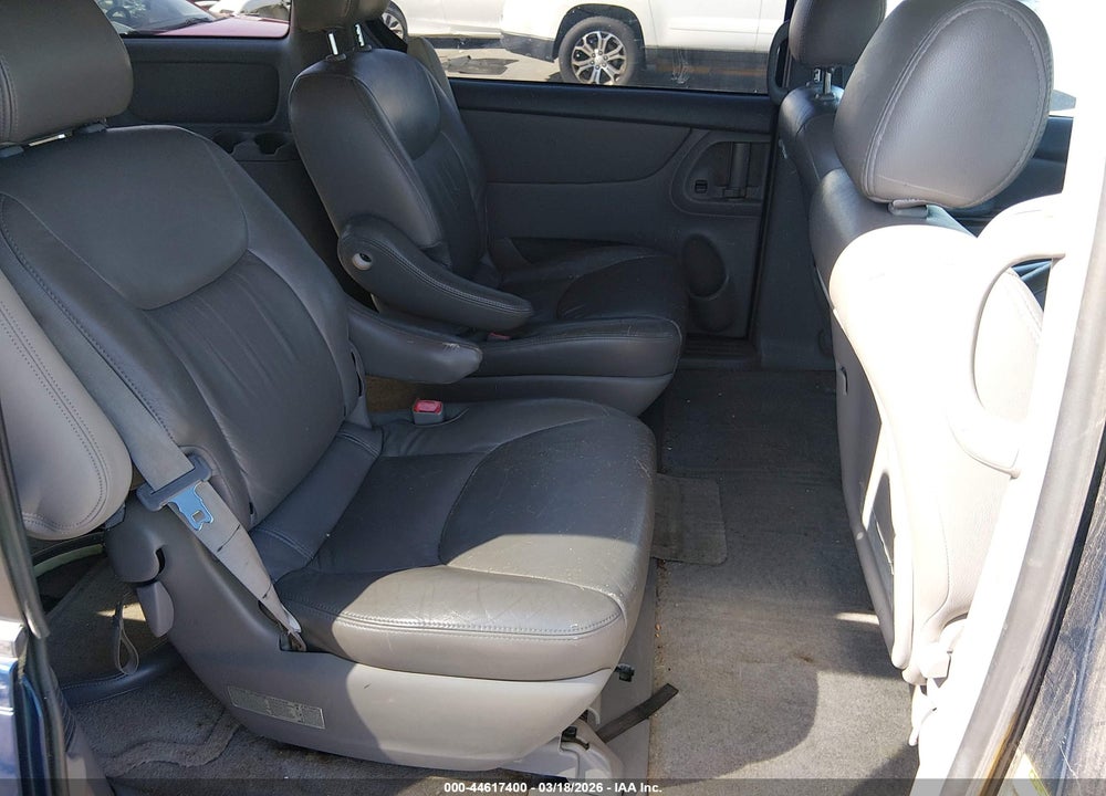 2005 TOYOTA SIENNA LE VIN: 5TDZA23C75S249020