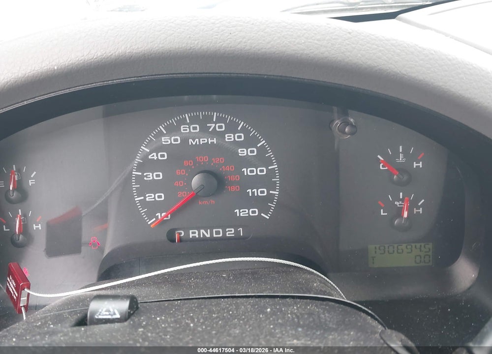 2007 FORD F-150 STX/XL/XLT VIN: 1FTRF12237NA48647