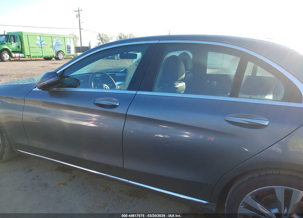 2019 MERCEDES-BENZ C 300 VIN: 55SWF8DB9KU307043