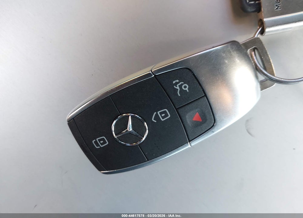 2019 MERCEDES-BENZ C 300 VIN: 55SWF8DB9KU307043