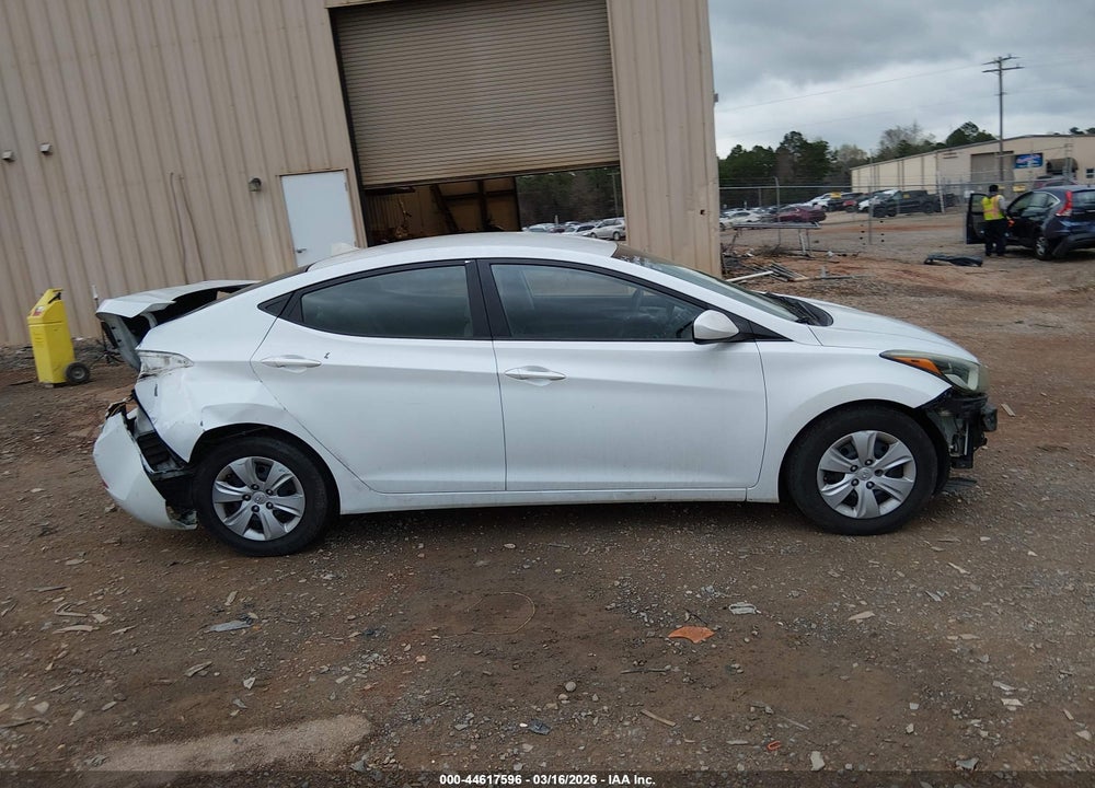 2016 HYUNDAI ELANTRA SE VIN: 5NPDH4AE2GH737175
