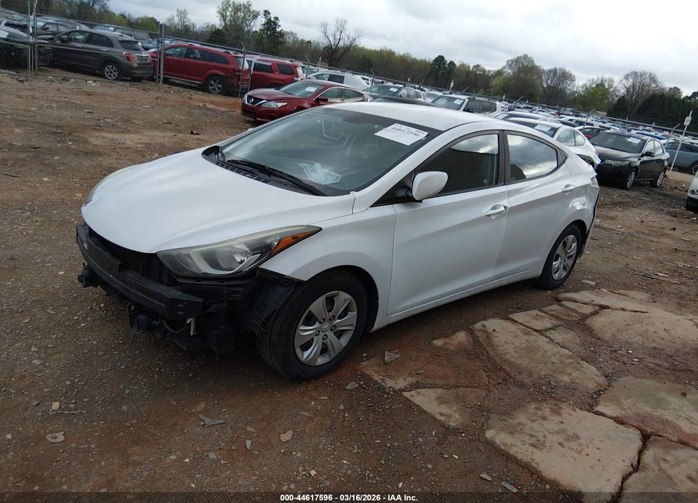 2016 HYUNDAI ELANTRA SE VIN: 5NPDH4AE2GH737175
