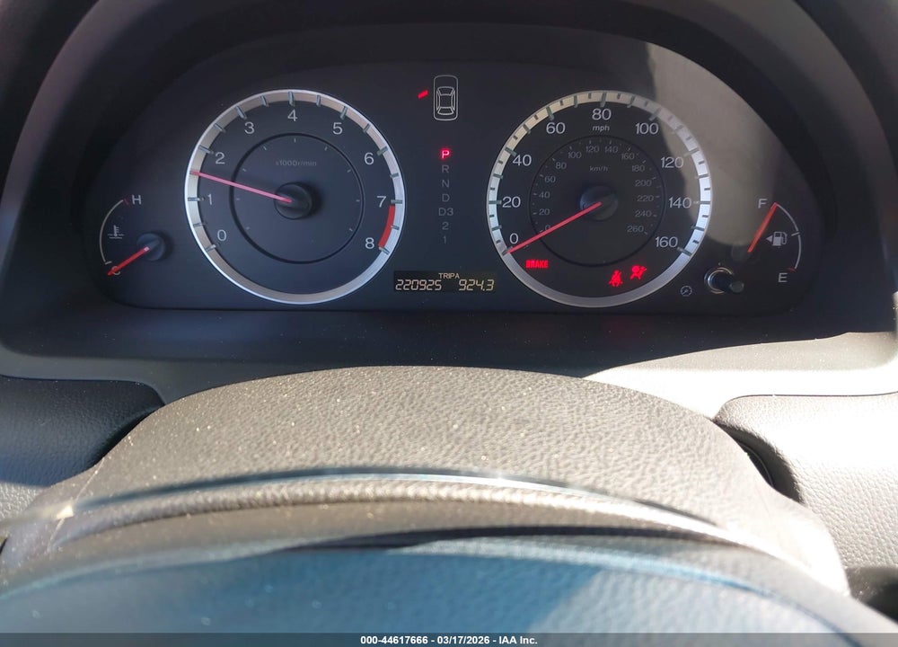 2012 HONDA ACCORD 2.4 EX VIN: 1HGCS1B77CA022083