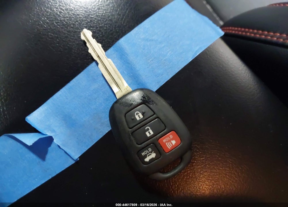 2017 TOYOTA CAMRY SE VIN: 4T1BF1FK7HU419680