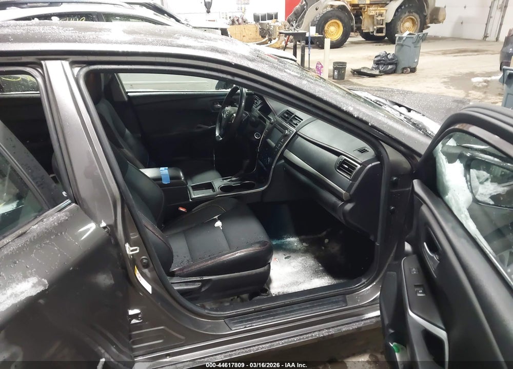 2017 TOYOTA CAMRY SE VIN: 4T1BF1FK7HU419680