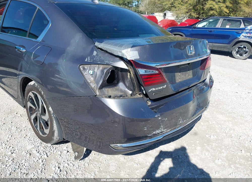 2016 HONDA ACCORD EX VIN: 1HGCR2F78GA043199
