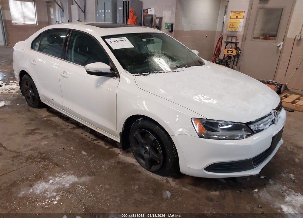 2013 VOLKSWAGEN JETTA SE VIN: 3VWDP7AJ8DM395655