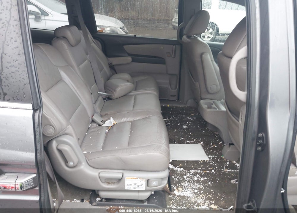 2011 HONDA ODYSSEY EX-L VIN: 5FNRL5H62BB085254