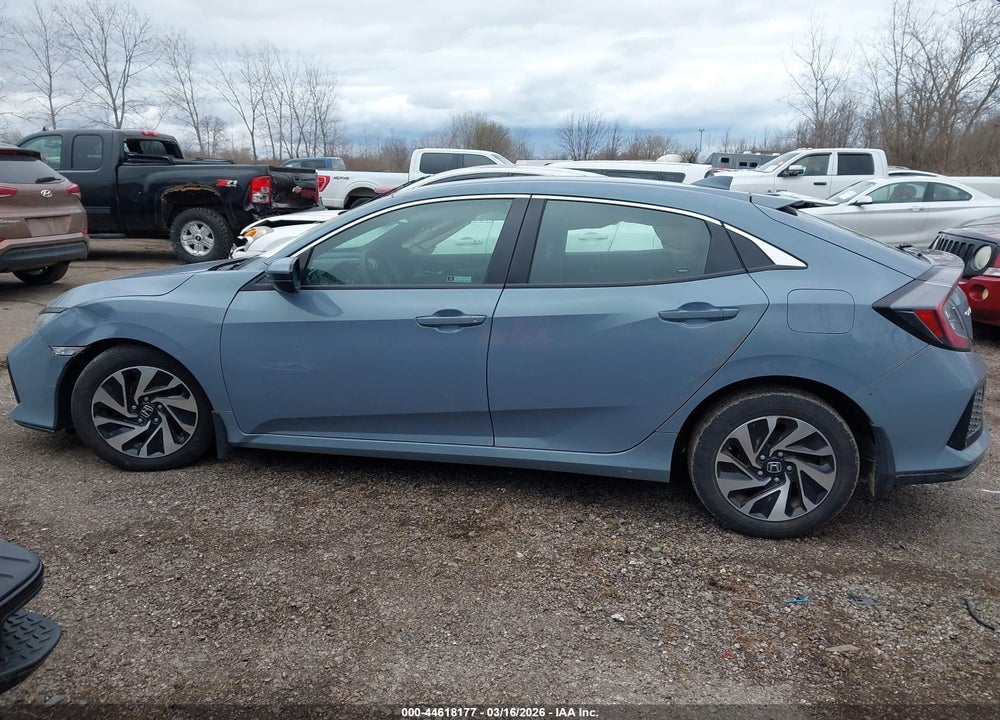 2019 HONDA CIVIC LX VIN: SHHFK7H36KU218507