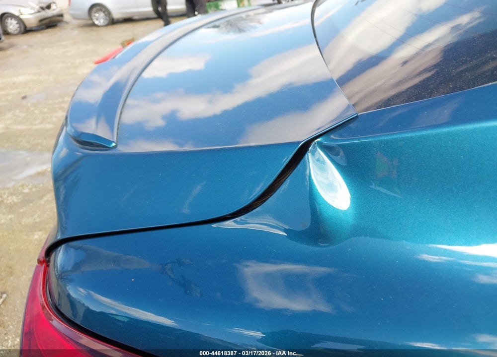 2025 TOYOTA CAMRY VIN: 4T1DBADK2SU526098