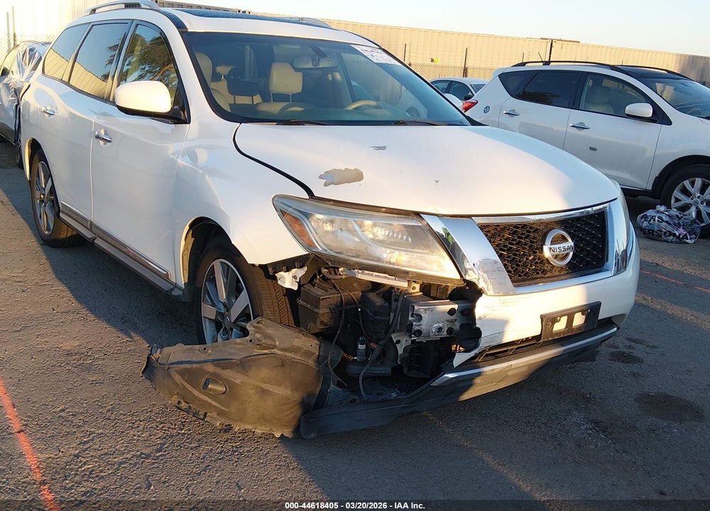 2015 NISSAN PATHFINDER PLATINUM VIN: 5N1AR2MN9FC646118
