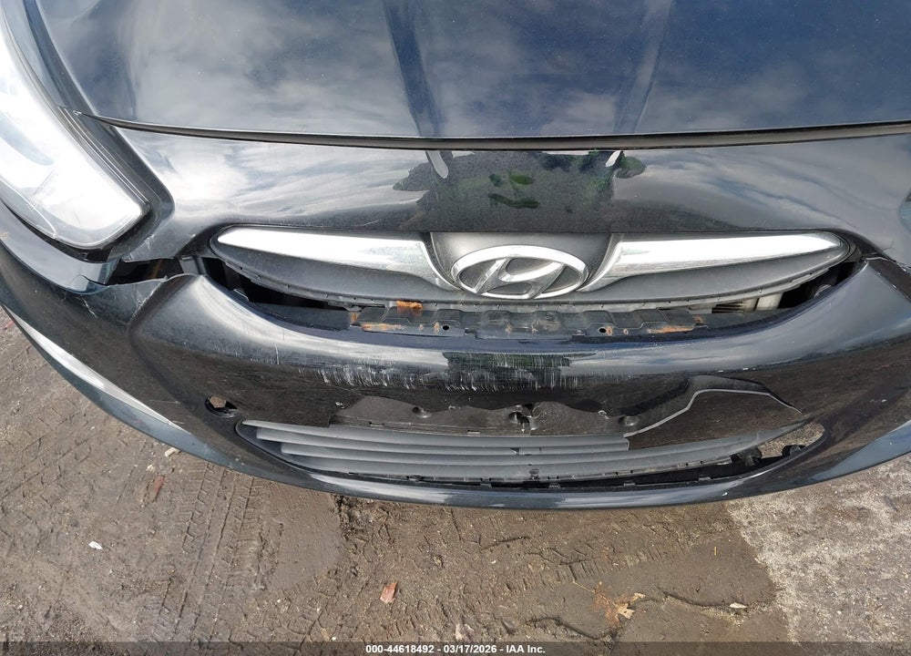 2013 HYUNDAI ACCENT SE VIN: KMHCU5AE1DU086227