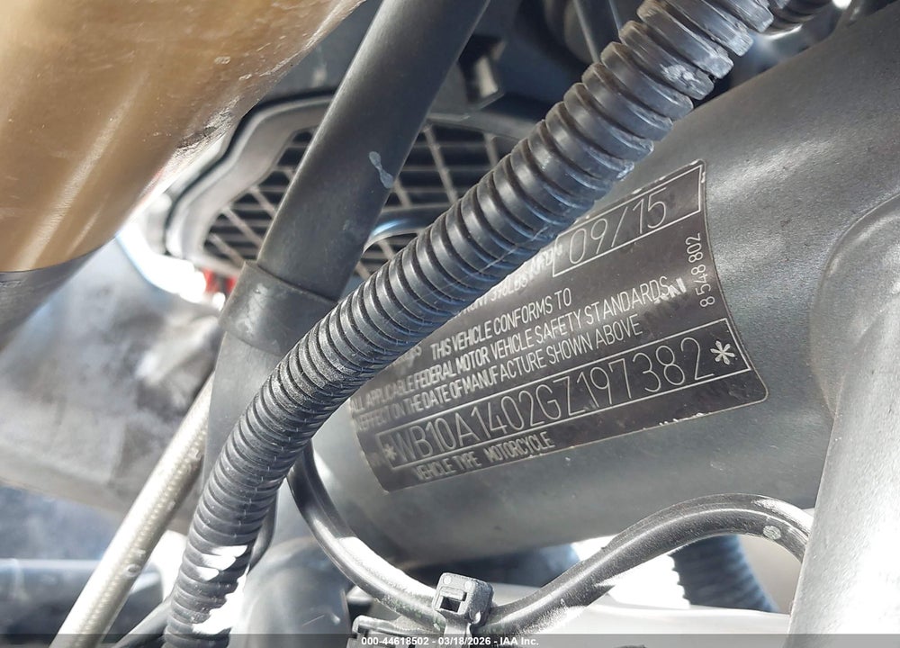 2016 BMW R1200 R VIN: WB10A1402GZ197382