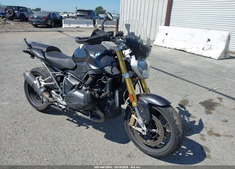 2016 BMW R1200 R VIN: WB10A1402GZ197382