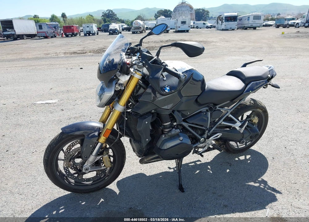 2016 BMW R1200 R VIN: WB10A1402GZ197382
