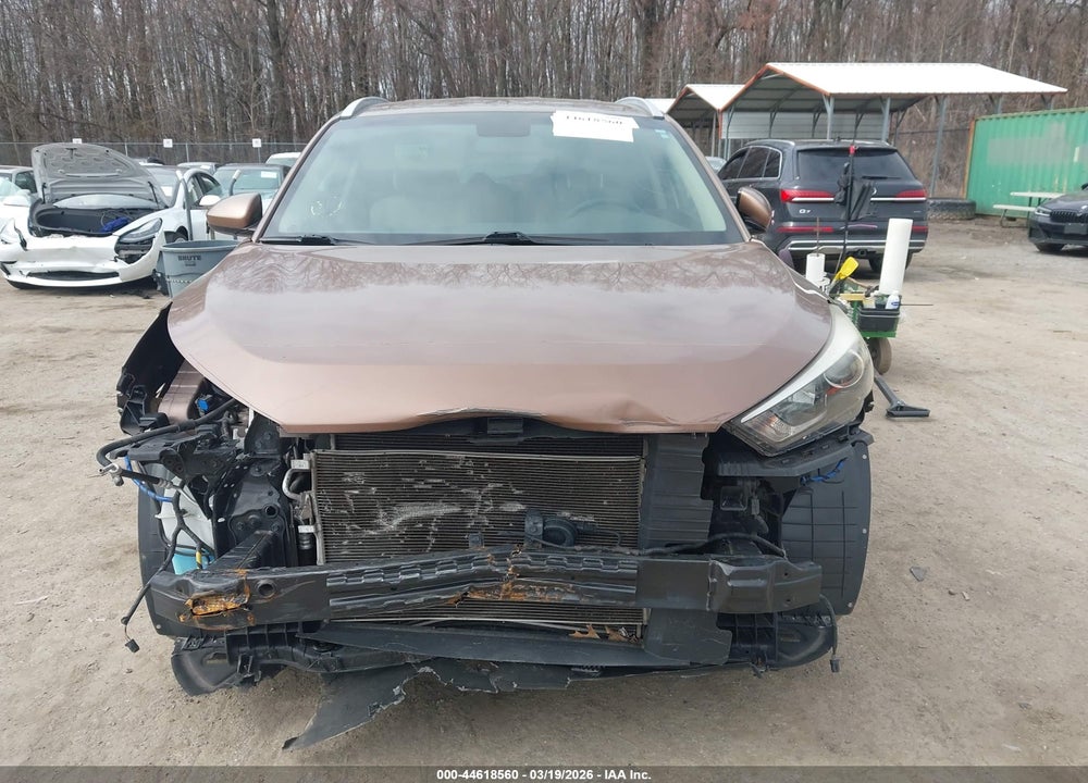 2016 HYUNDAI TUCSON SE VIN: KM8J3CA45GU138128