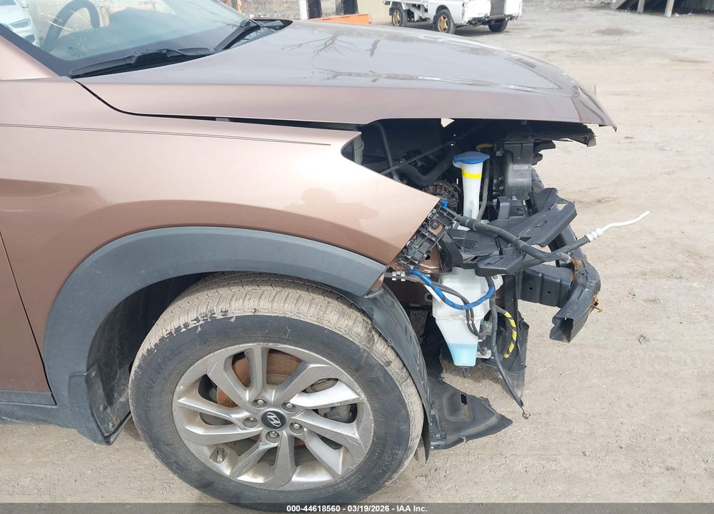 2016 HYUNDAI TUCSON SE VIN: KM8J3CA45GU138128