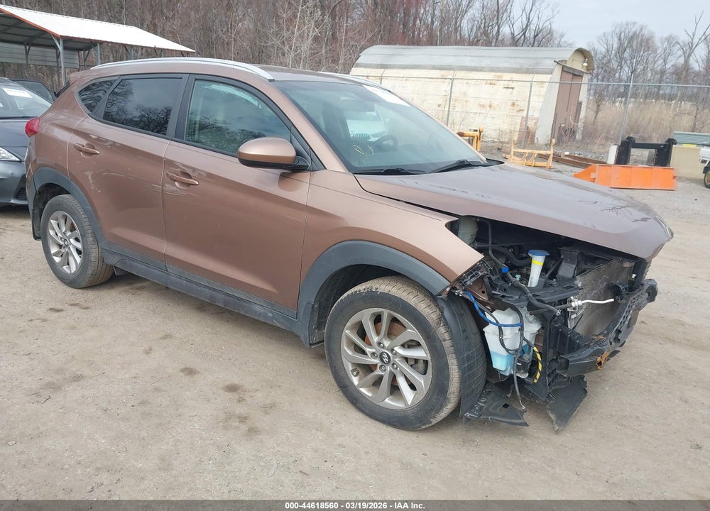 2016 HYUNDAI TUCSON SE VIN: KM8J3CA45GU138128