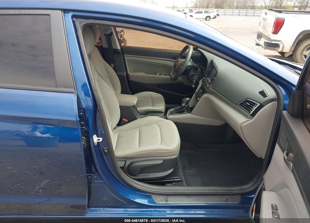 2018 HYUNDAI ELANTRA SEL VIN: 5NPD84LF5JH389191