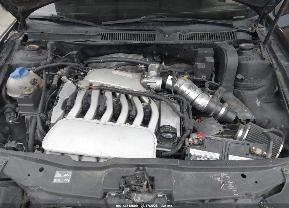 2004 VOLKSWAGEN JETTA GLI VIN: 3VWVH69M84M105375