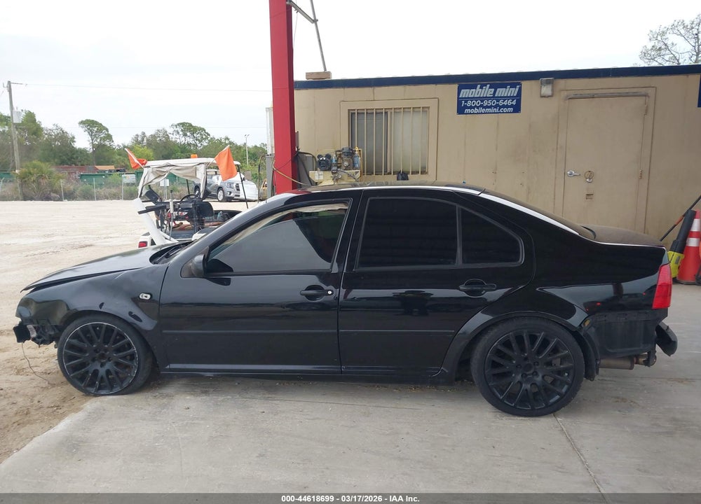 2004 VOLKSWAGEN JETTA GLI VIN: 3VWVH69M84M105375
