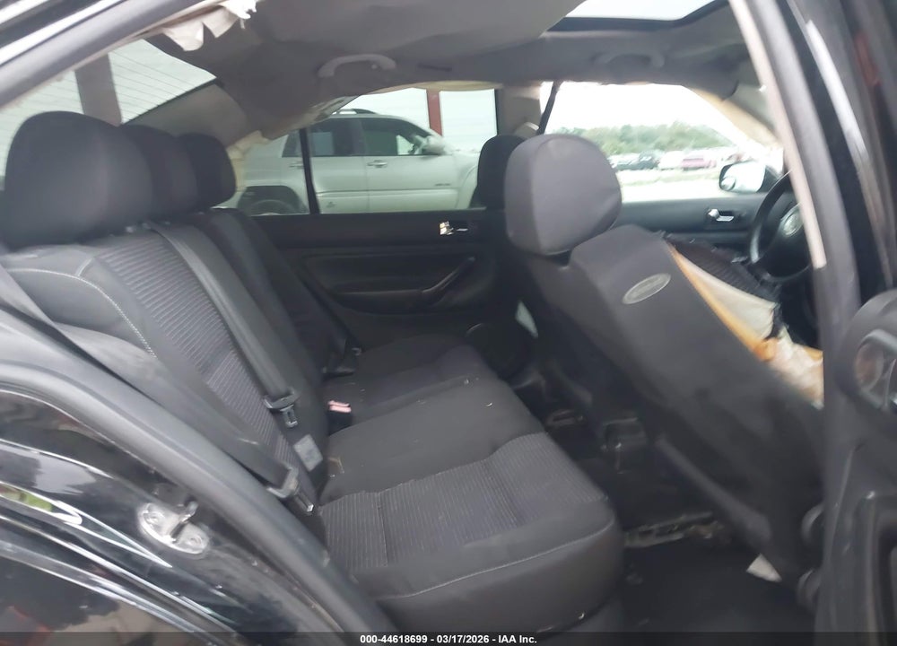 2004 VOLKSWAGEN JETTA GLI VIN: 3VWVH69M84M105375