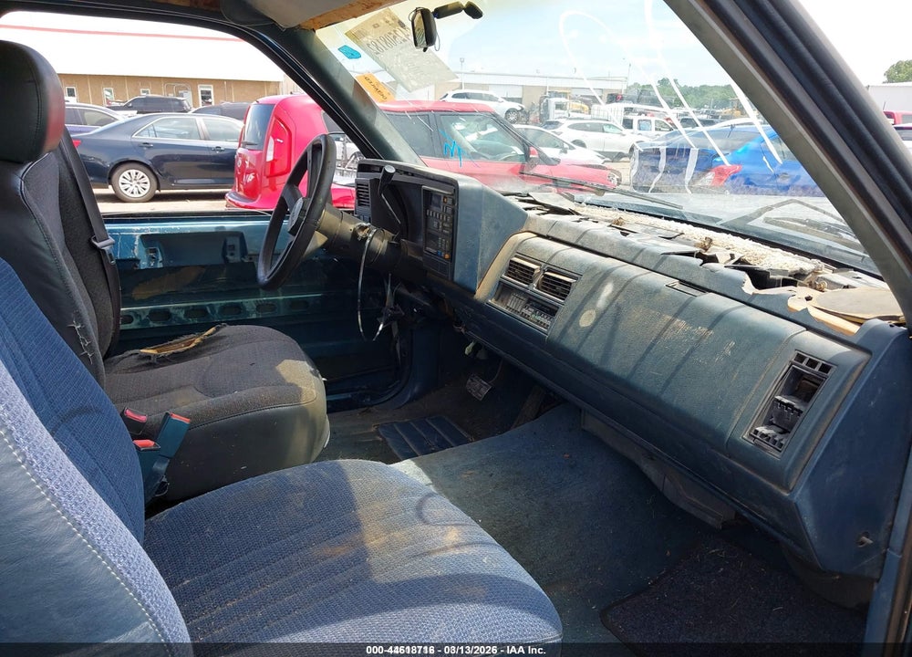 1992 CHEVROLET GMT-400 C1500 VIN: 2GCEC19KXN1207949