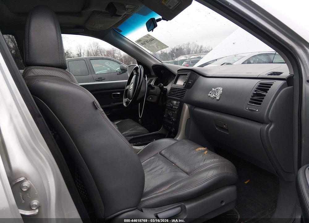 2005 HONDA PILOT EX-L VIN: 2HKYF18715H564095