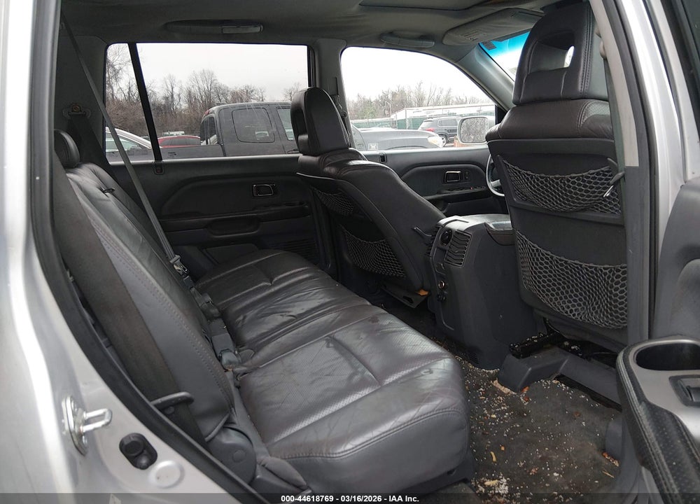 2005 HONDA PILOT EX-L VIN: 2HKYF18715H564095